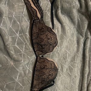 Victoria’s Secret Bombshell